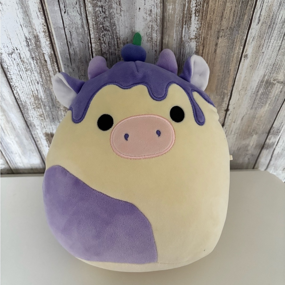Benito Squishmallow
